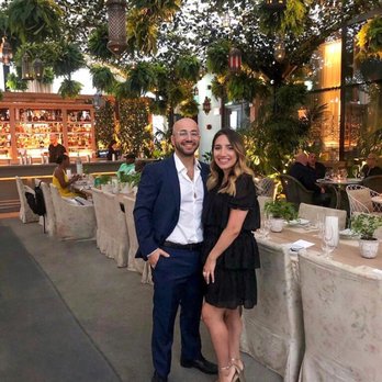 Foto de The Terrace and Outdoor Gardens - New York, NY, Estados Unidos. Main inner terrace dining area