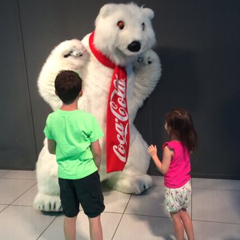 Coca Cola Store - Polar bear photo op - Fashion Near Me - Orlando, Florida