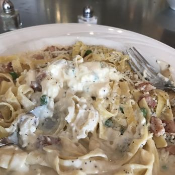 Quattro's Italian Restaurant - Carbonara ala Kathern, delicious - Italian Near Me - Guilford, Connecticut Quattro's Italian Restaurant - Carbonara ala Kathern, delicious - Italian Near Me - Guilford, Connecticut