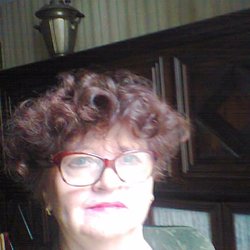 Marielle Johanals - Voyance medium pur avec ou sans support .gràce à ses dons exceptionnels,elle vous aidera à résoudre vos problémes affectifs professionnels .