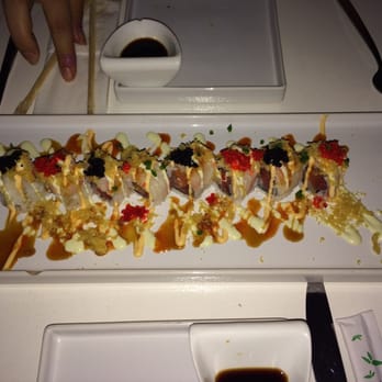 Bonding - Milander Roll - Sushi Bars Near Me - Miami, Florida