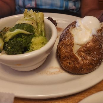 Texas Roadhouse - Baked Potato and broccoli - American Near Me - Concord, North Carolina