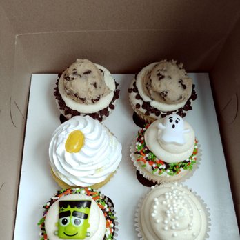 Two Chicks Whisky Business - Cupcakes - Cupcakes Near Me - Plainfield, Indiana Two Chicks Whisky Business - Cupcakes - Cupcakes Near Me - Plainfield, Indiana
