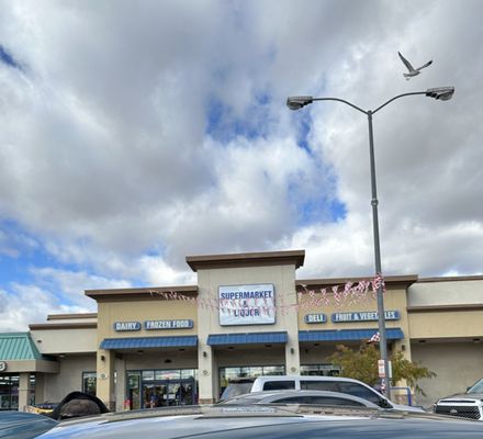 Supermarket & Liquor