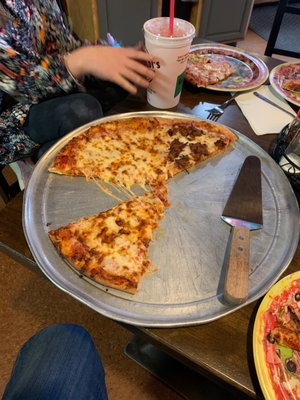 Garibaldi's Pizza by null