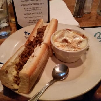 Cavanaugh's Rittenhouse - Phili Cheese Steak & FOS - Sports Bars Near Me - Philadelphia, Pennsylvania