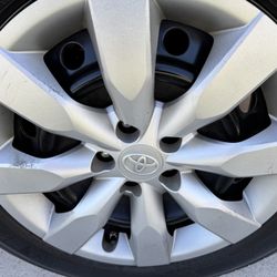 Johnny Clean Car Wash - Damage hubcaps