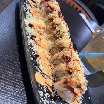 Sushi Rosa - Volcano roll - Sushi Bars Near Me - Santa Rosa, California