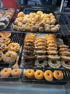 Sunshine 2 Donuts