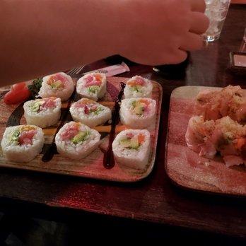 Akanomi - Tic Tac Toe Roll - Sushi Bars Near Me - Altamont, New York