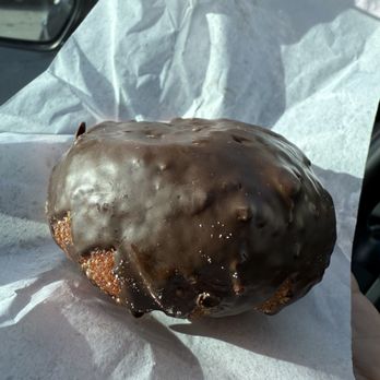 Cream Pan - Boston Cream Donut - Bakeries Near Me - Lomita, California