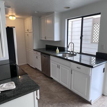 Finish Line Painting Services - Kitchen cabinet repaint - Painters Near Me - Encinitas, California Finish Line Painting Services - Kitchen cabinet repaint - Painters Near Me - Encinitas, California