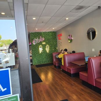 Xulo Coffee Bar - Booths near entrance - Coffee & Tea Near Me - Elk Grove, California