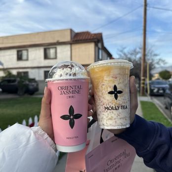 Molly Tea - Snowy Jasmine and Jasmine Mango Smoothie - Bubble Tea Near Me - San Gabriel, California Molly Tea - Snowy Jasmine and Jasmine Mango Smoothie - Bubble Tea Near Me - San Gabriel, California