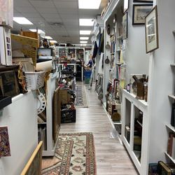 Yorktown Bookshop - Store