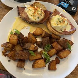 Eggs Benedict