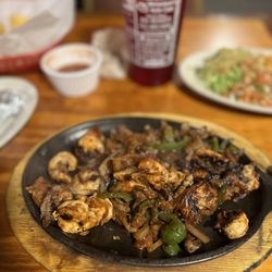Don Pepe Mexican Restaurant - Shrimp, steak and chicken fajitas