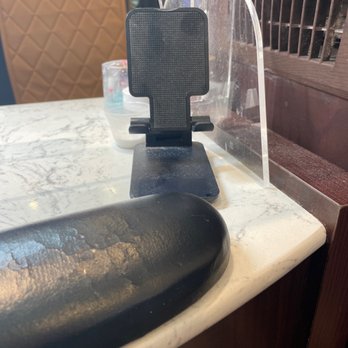 Royal Nails Spa - Have a cellphone holder, handy - Nail Salons Near Me - Novi, Michigan