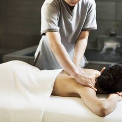 Japan Tokyo Sakura Oil Spa
