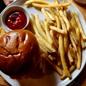 The Ridge - Fish & Chips - Tapas/Small Plates Near Me - Highland, New York