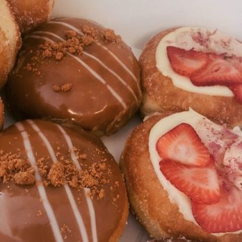 Rose Ave Bakery - Dulce de Leche and Strawberry Lychee - Bakeries Near Me - Washington, DC, District of Columbia Rose Ave Bakery - Dulce de Leche and Strawberry Lychee - Bakeries Near Me - Washington, DC, District of Columbia