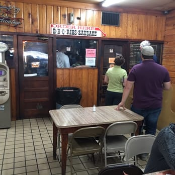 City Market - This is the waiting line to go inside the "smoke room" where you order your food. - Barbeque Near Me - Luling, Texas