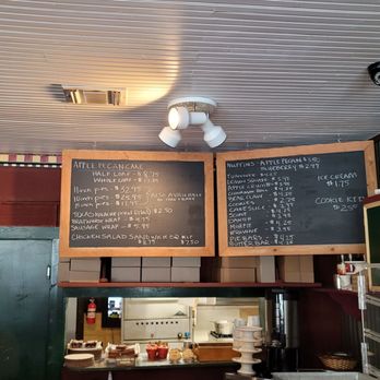 Deutsch Apple Bakery - Bakeries Near Me - Blanco, Texas