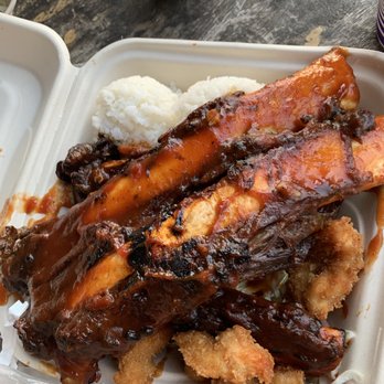 Bob's Bar-B-Que - crispy shrimp and saucy ribs. YES! - Barbeque Near Me - Honolulu, Hawaii