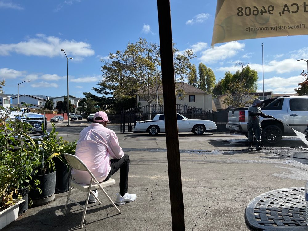 PINK BUBBLES CAR WASH Updated September 2024 30 Reviews 5815 Market St, Oakland