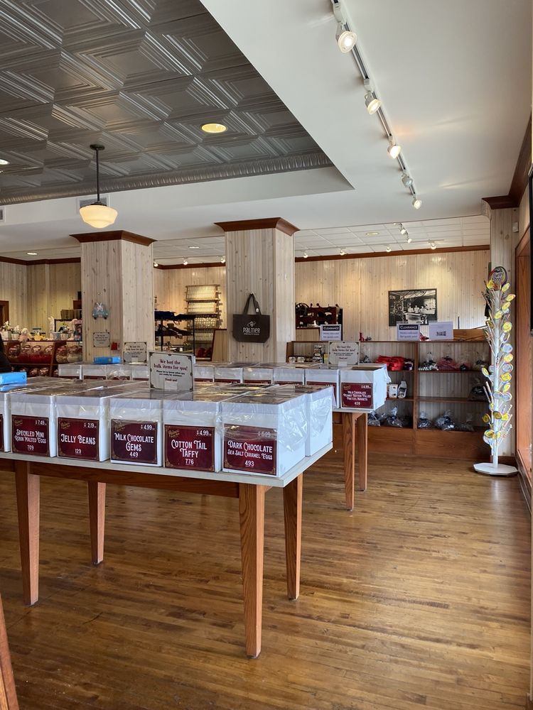Palmer's Olde Tyme Candy Shoppe Logo
