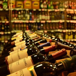 Avenue Liquor And Wine Shoppe
