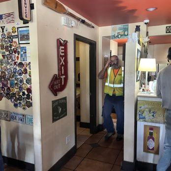 Brother's BBQ - Restroom - Barbeque Near Me - Pensacola, Florida
