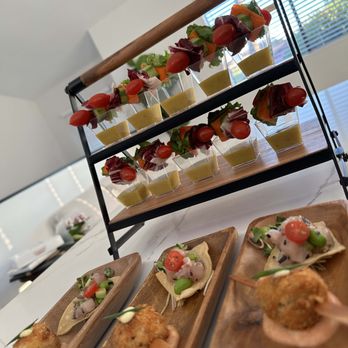 Maui Custom Cuisine - Salad Skewers & Crab Cake Pops with Hamachi Won Ton - Caterers Near Me Maui Custom Cuisine - Salad Skewers & Crab Cake Pops with Hamachi Won Ton - Caterers Near Me