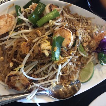 Chao Phra Ya - Shrimp pad Thai - Thai Near Me - Herndon, Virginia
