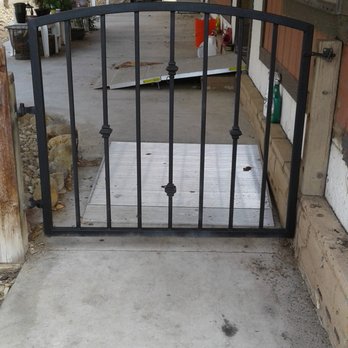Leal Jesse Welding Service - Custom Fabricated Gate - Metal Fabricators Near Me - Bakersfield, California Leal Jesse Welding Service - Custom Fabricated Gate - Metal Fabricators Near Me - Bakersfield, California