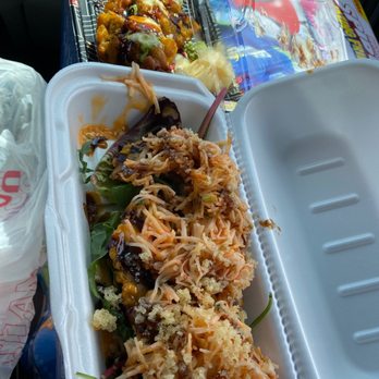 Sushi Bori - Bacalaito roll Spicy crab tostones - Sushi Bars Near Me - Friendswood, Texas Sushi Bori - Bacalaito roll Spicy crab tostones - Sushi Bars Near Me - Friendswood, Texas