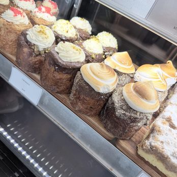 Colattao Coffee House - Cruffins - Coffee & Tea Near Me - Virginia Beach, Virginia