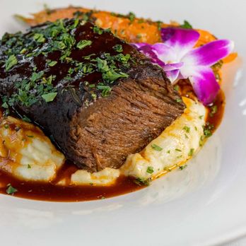 Glasbern Inn - Short rib - Hotels Near Me - Fogelsville, Pennsylvania