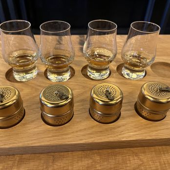 Bulleit Distilling Co Visitor Experience - Tasting flight with scent clouds/bombs to influence the flavor of the bourbon - Tasting Classes Near Me - Shelbyville, Kentucky Bulleit Distilling Co Visitor Experience - Tasting flight with scent clouds/bombs to influence the flavor of the bourbon - Tasting Classes Near Me - Shelbyville, Kentucky