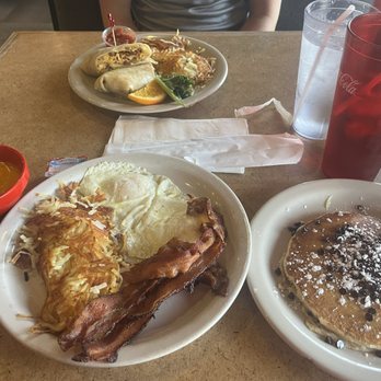 Gingham's Homestyle Restaurant - The Classic with single Chocolate Chip Pancake - American Near Me - Saint Charles, Missouri Gingham's Homestyle Restaurant - The Classic with single Chocolate Chip Pancake - American Near Me - Saint Charles, Missouri