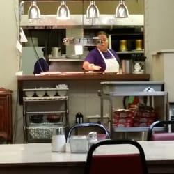 Mimi's Restaurant - The Cook at work.