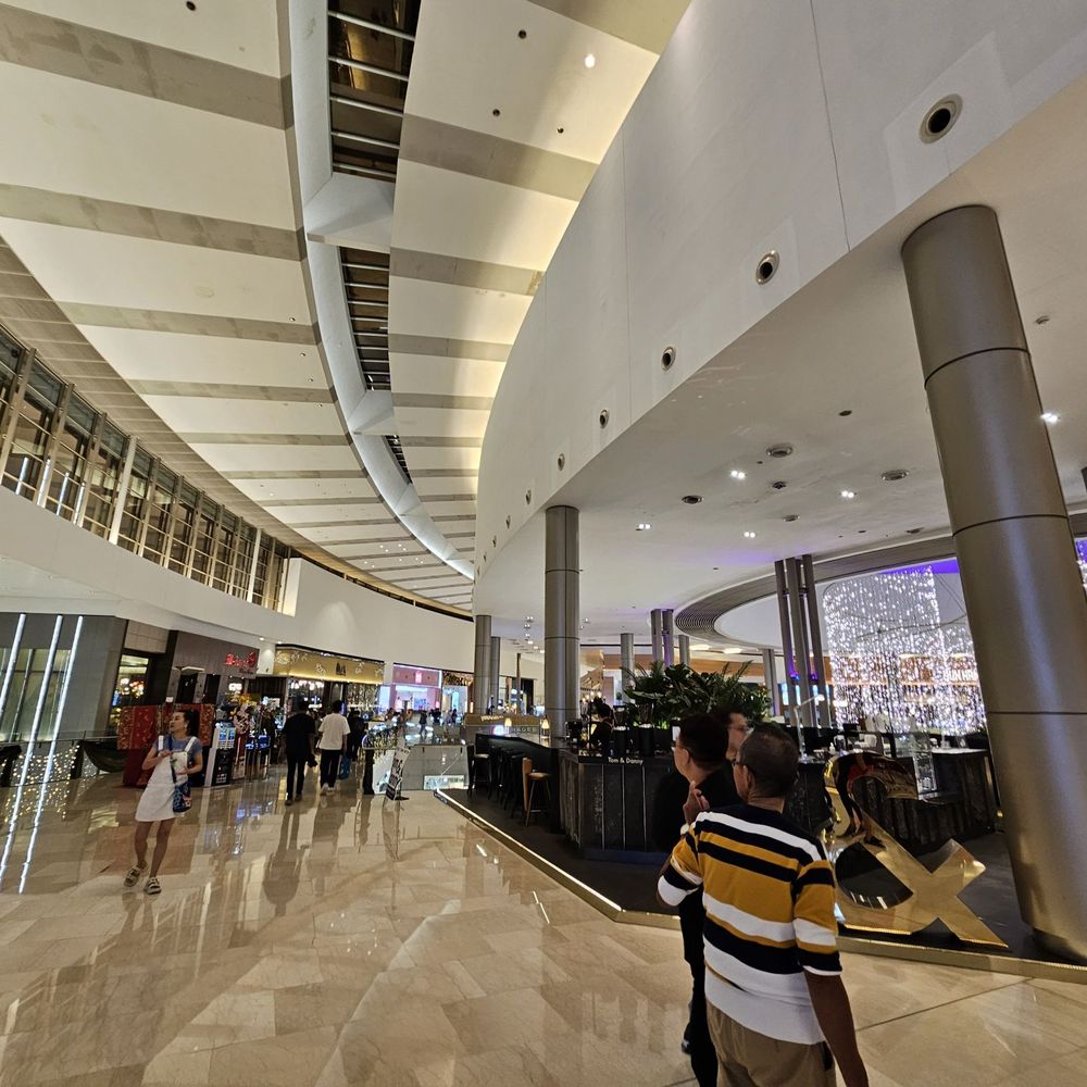 adidas sunway putra mall