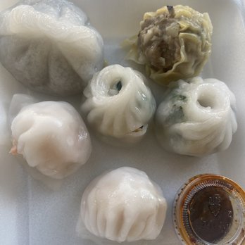 Dim Dim Food - Peanut Fon Gor/ Chiu Chow Dumpling, pork dumpling, steamed chive and shrimp dumpling and a container of chili dipping sauce/oil - Dim Sum Near Me - Sacramento, California Dim Dim Food - Peanut Fon Gor/ Chiu Chow Dumpling, pork dumpling, steamed chive and shrimp dumpling and a container of chili dipping sauce/oil - Dim Sum Near Me - Sacramento, California
