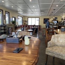 High Camp Taphouse - Indoor incl. cozy chair