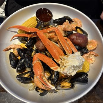 Natalie's Seafood Kitchen - East cost steamer pot - Seafood Near Me - Fallston, Maryland Natalie's Seafood Kitchen - East cost steamer pot - Seafood Near Me - Fallston, Maryland
