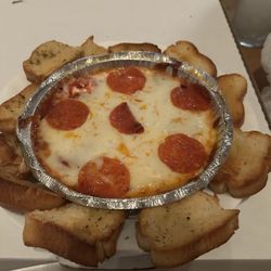 Pizza dip with garlic bread - soooooo good!