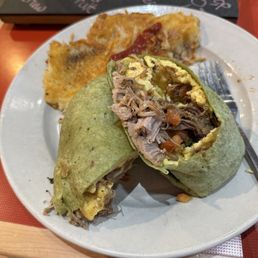 Carnitas burrito