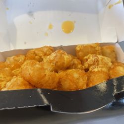Melt Shop - Cheesy tots