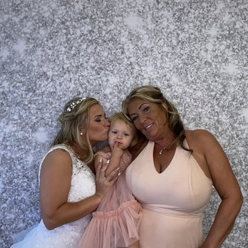 Ultimate Occasions - Photo booth - DJs Near Me