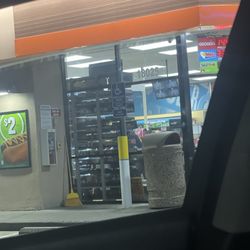 ARCO - The worker just standing there with no customers and she saw me pull up and went right inside.